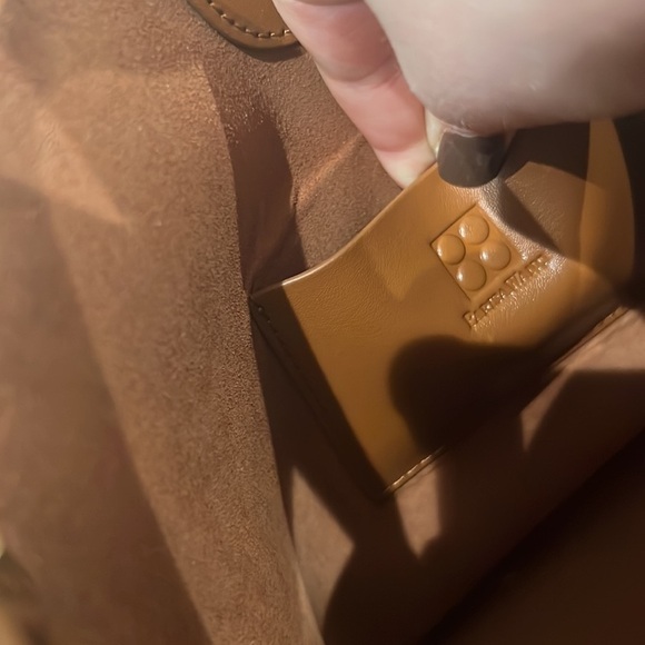 Parisa Wang | Brown Leather Addicted Bucket Bag with Crossbody Strap - Picture 7 of 8